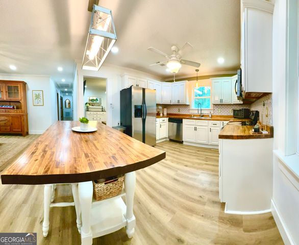 3919 Ga Highway 152, Cobbtown, GA 30420