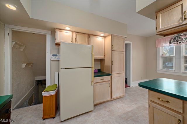 1589 Hampton, Akron, OH 44305