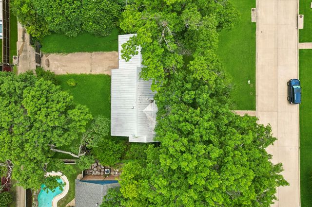 8130 San Leandro Drive, Dallas, TX 75218