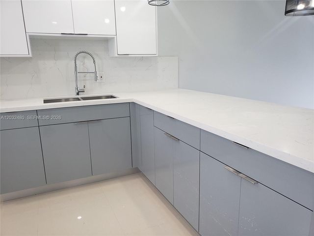 4700 Washington St 404, Hollywood, FL 33021