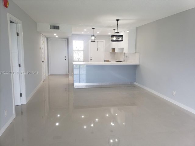 4700 Washington St 404, Hollywood, FL 33021