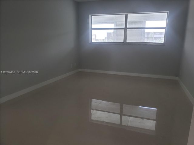 4700 Washington St 404, Hollywood, FL 33021