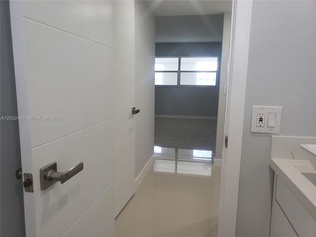 4700 Washington St 404, Hollywood, FL 33021