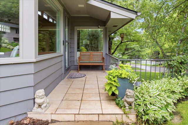 301 Ardmore Drive, Golden Valley, MN 55422