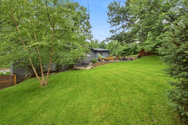 301 Ardmore Drive, Golden Valley, MN 55422