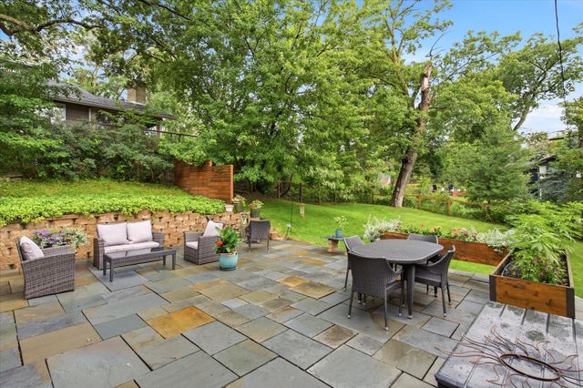 301 Ardmore Drive, Golden Valley, MN 55422