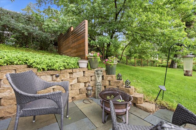 301 Ardmore Drive, Golden Valley, MN 55422
