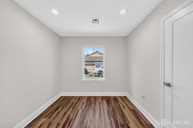 19 Springdale Road, South Brunswick, NJ 08824