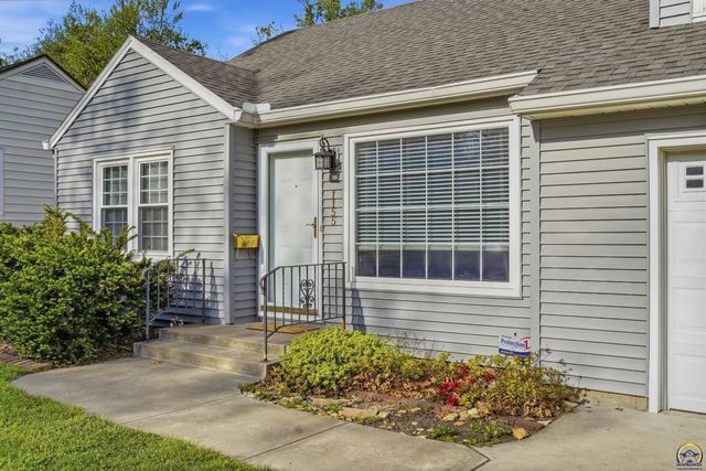 1155 SW Warren AVE, Topeka, KS 66604