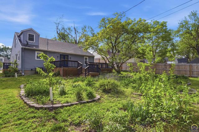1155 SW Warren AVE, Topeka, KS 66604