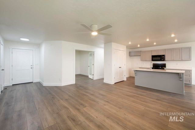 1410 Regency Way, Emmett, ID 83617