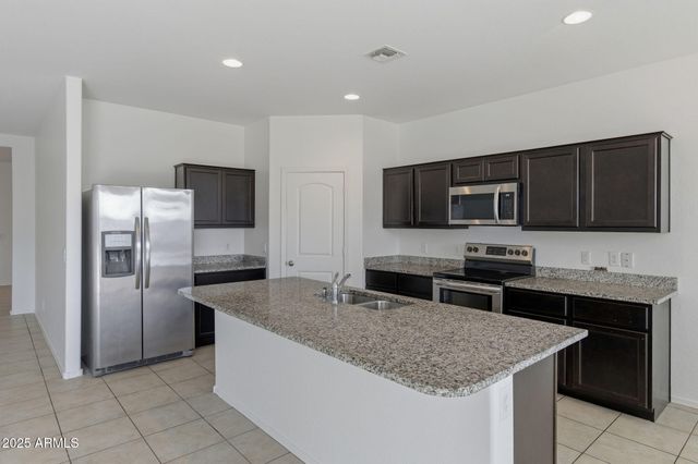 42103 W LAGO Street, Maricopa, AZ 85138