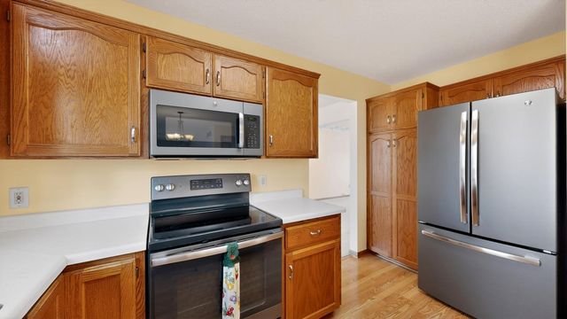 4236 Stoneham Lane NW, Rochester, MN 55901