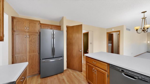 4236 Stoneham Lane NW, Rochester, MN 55901