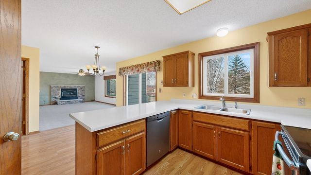 4236 Stoneham Lane NW, Rochester, MN 55901