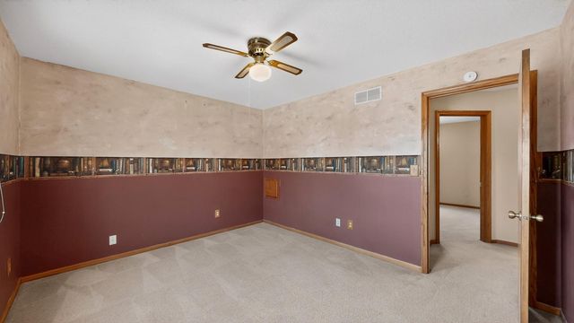 4236 Stoneham Lane NW, Rochester, MN 55901