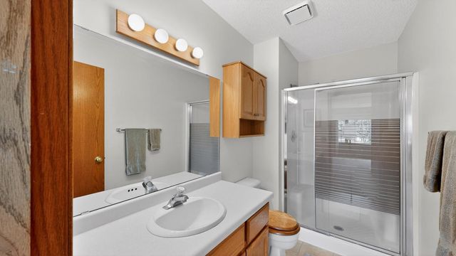 4236 Stoneham Lane NW, Rochester, MN 55901