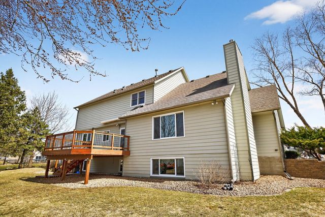 4236 Stoneham Lane NW, Rochester, MN 55901
