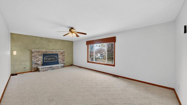 4236 Stoneham Lane NW, Rochester, MN 55901