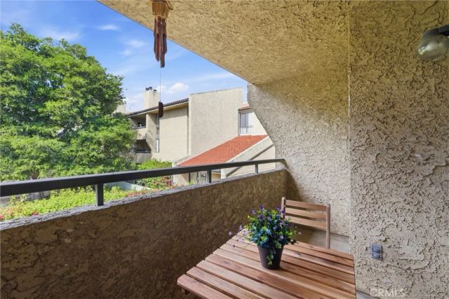 4275 Via Arbolada 210, Los Angeles, CA 90042