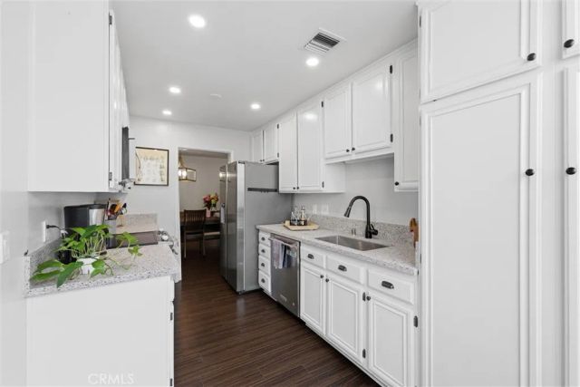 4275 Via Arbolada 210, Los Angeles, CA 90042