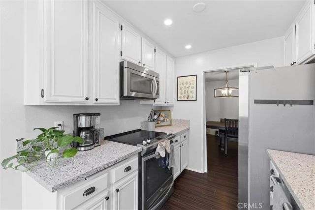 4275 Via Arbolada 210, Los Angeles, CA 90042