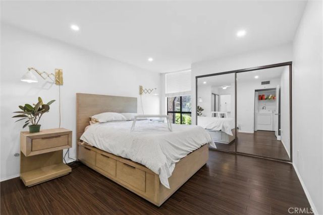 4275 Via Arbolada 210, Los Angeles, CA 90042