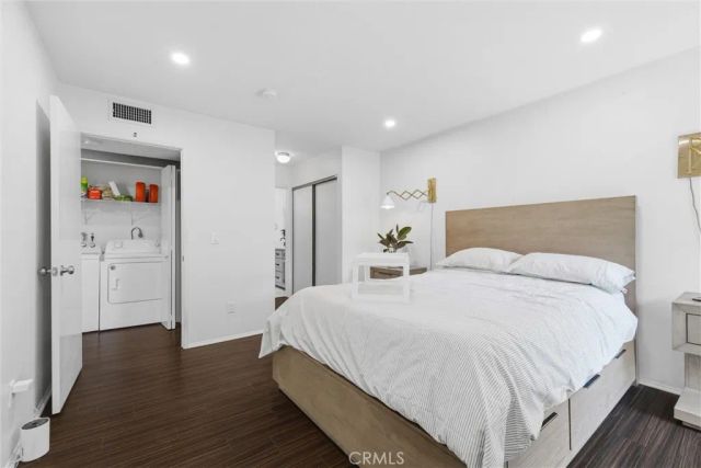 4275 Via Arbolada 210, Los Angeles, CA 90042