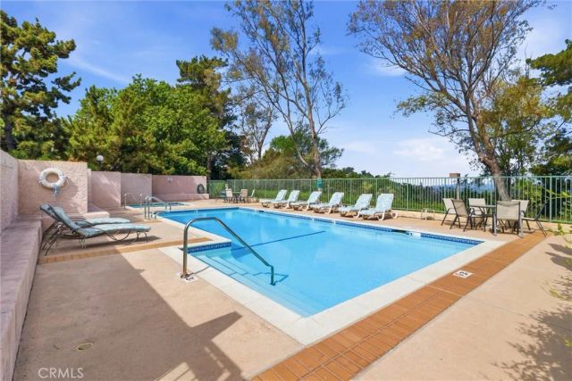 4275 Via Arbolada 210, Los Angeles, CA 90042