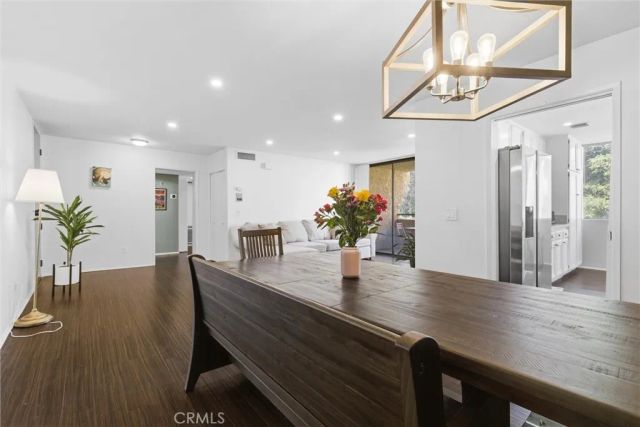 4275 Via Arbolada 210, Los Angeles, CA 90042