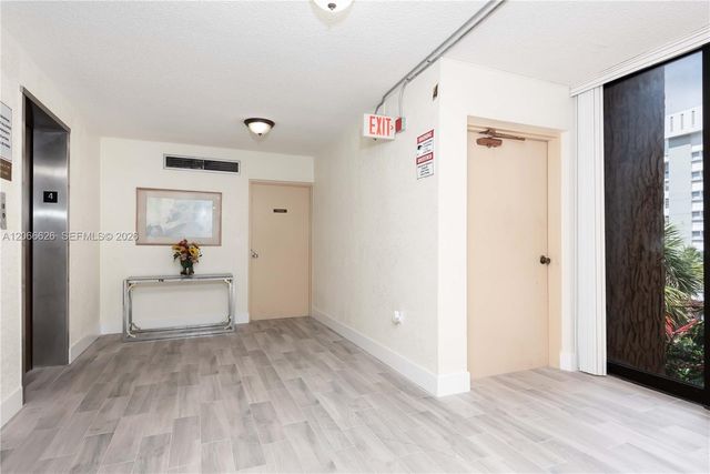 16751 NE 9th Avenue 401, North Miami Beach, FL 33162