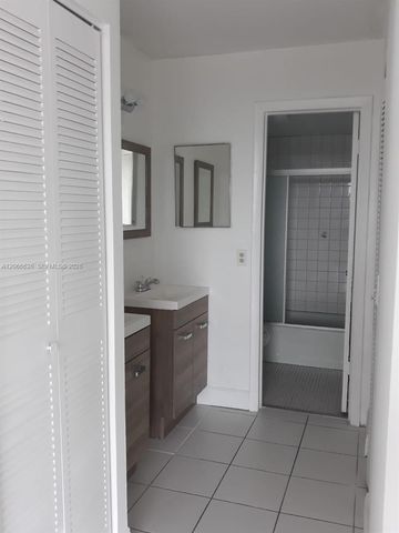 16751 NE 9th Avenue 401, North Miami Beach, FL 33162