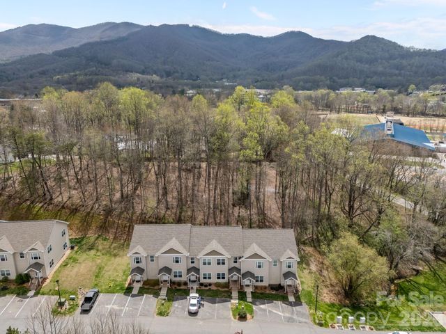 25 Cherry Laurel Lane, Swannanoa, NC 28778
