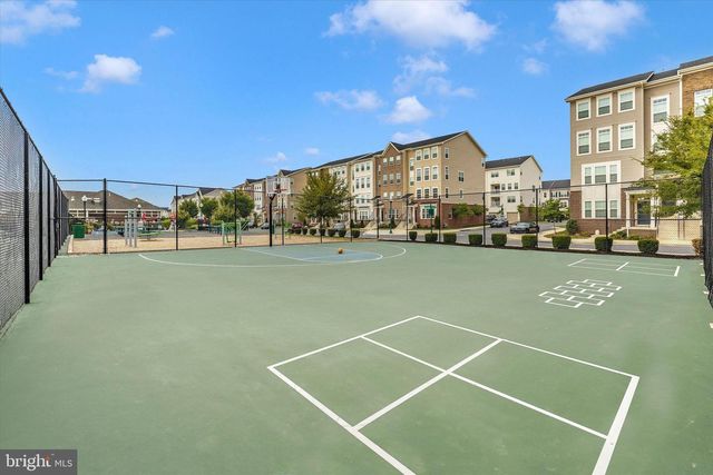 6032 FORUM SQ, Frederick, MD 21703