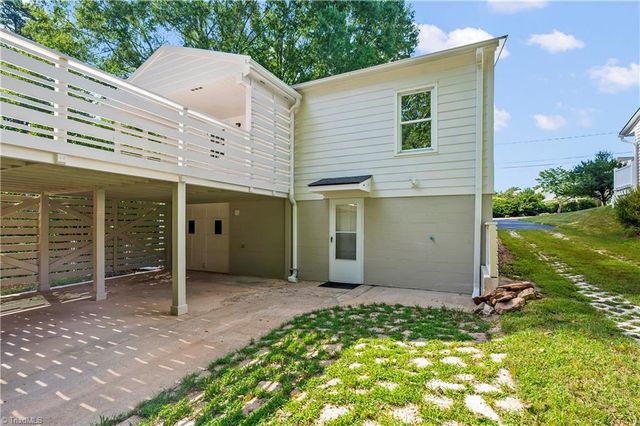 2777 Calumet Street, Winston-salem, NC 27104