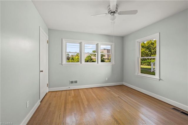 2777 Calumet Street, Winston-salem, NC 27104