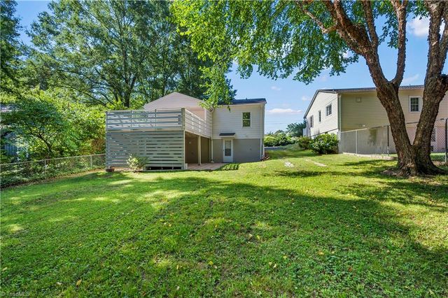 2777 Calumet Street, Winston-salem, NC 27104