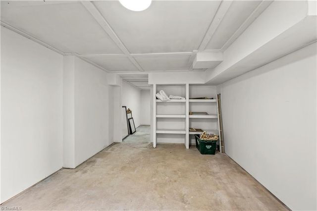 2777 Calumet Street, Winston-salem, NC 27104