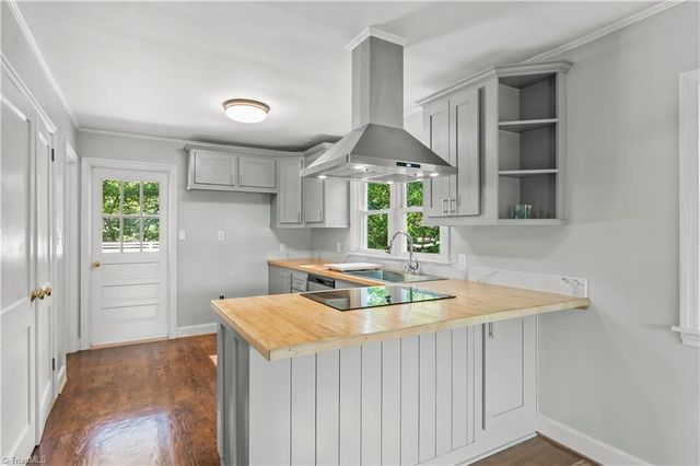 2777 Calumet Street, Winston-salem, NC 27104
