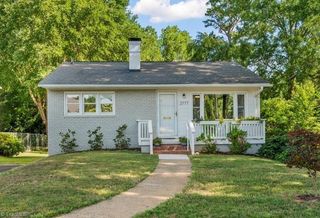 2777 Calumet Street, Winston-salem, NC 27104