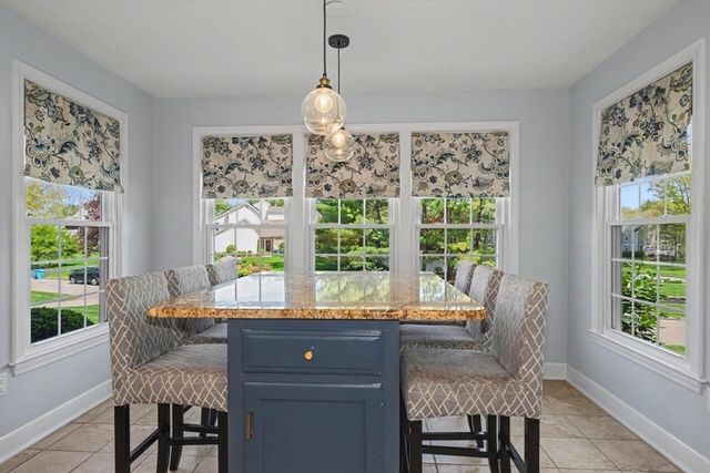 215 Rolling Meadow Dr, Holliston, MA 01746