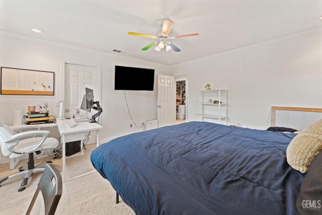 11416 Magnolia Street, Corona, CA 92883