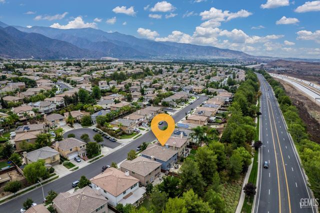 11416 Magnolia Street, Corona, CA 92883