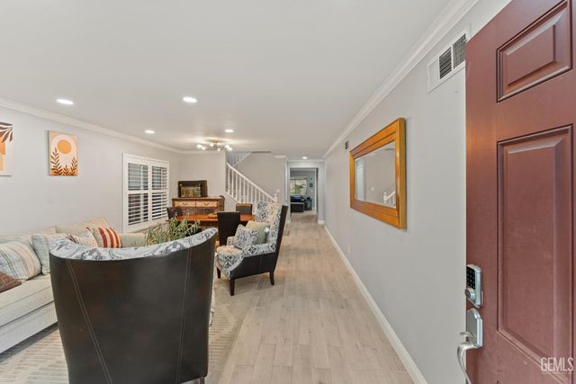 11416 Magnolia Street, Corona, CA 92883