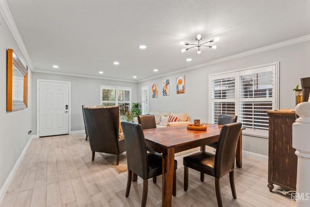 11416 Magnolia Street, Corona, CA 92883