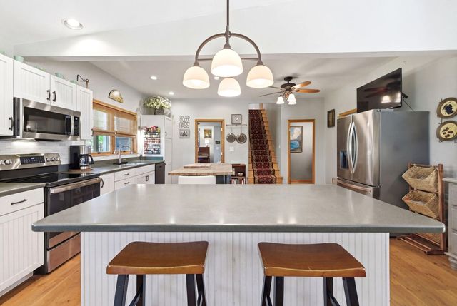 7780 W East Road, Chikaming Twp, MI 49116