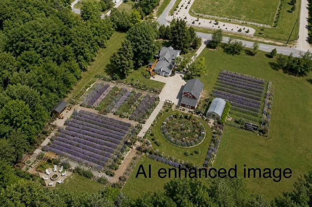 7780 W East Road, Chikaming Twp, MI 49116