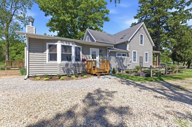 7780 W East Road, Chikaming Twp, MI 49116