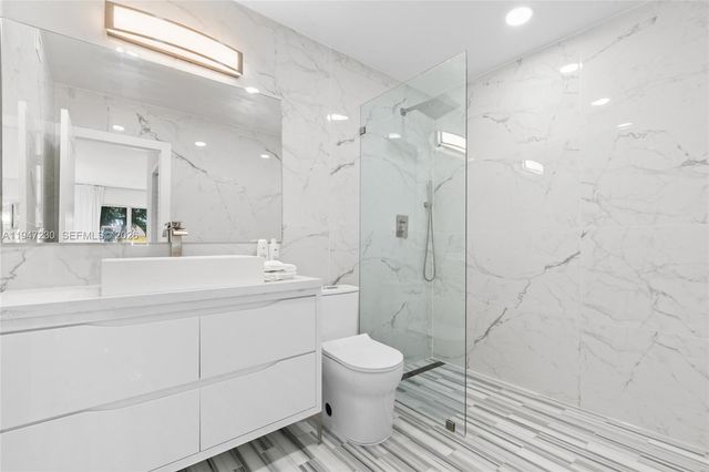 1581 Normandy Dr, Miami Beach, FL 33141