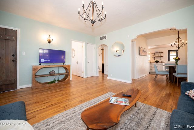 2620 E Lee Street, Tucson, AZ 85716